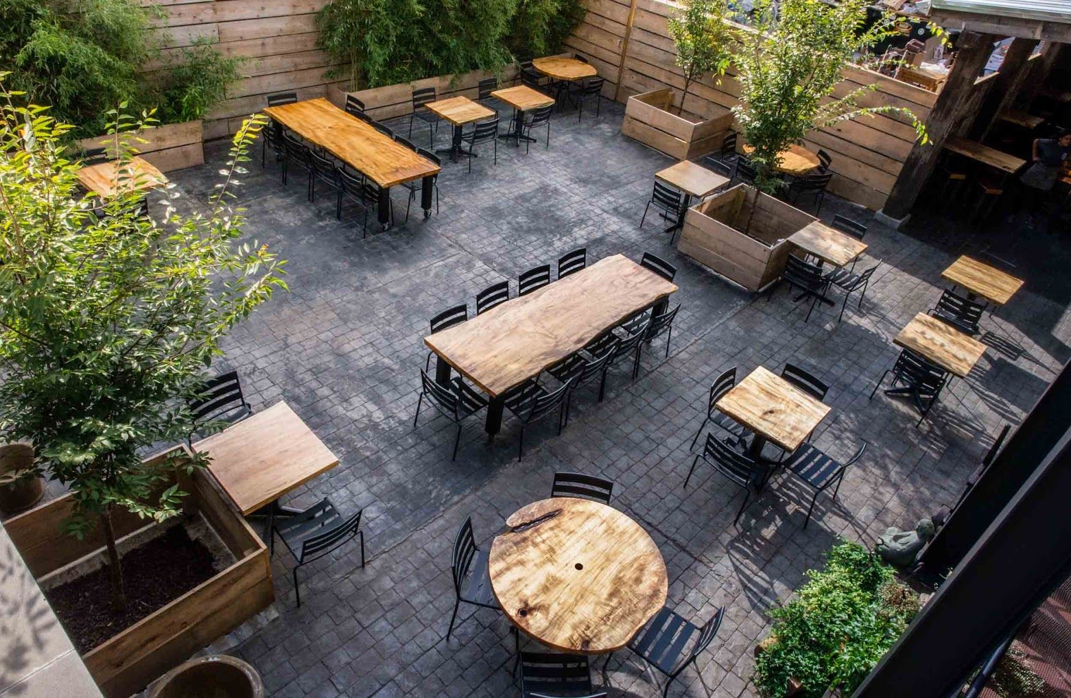 Shalem Café Slide 1